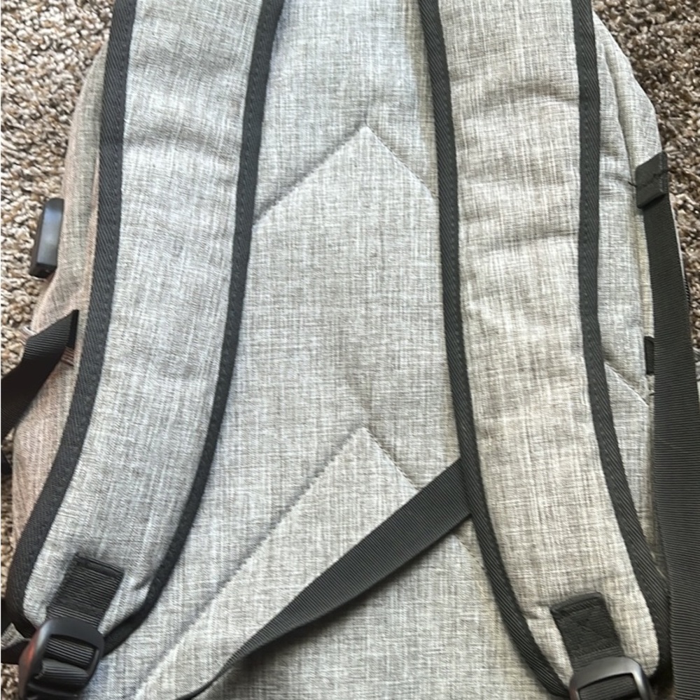 Mancro Charging Backpack - Picture 3 of 5